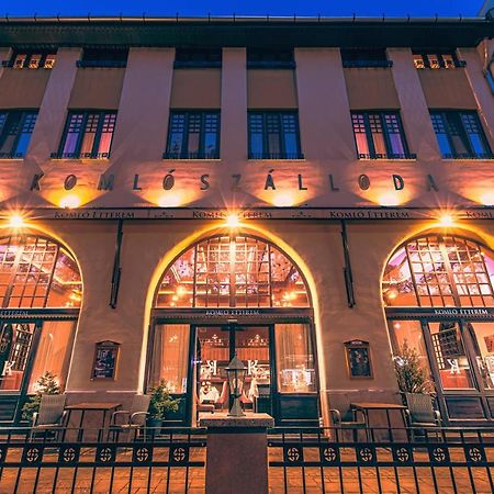 Komló Hotel Gyula Exterior foto